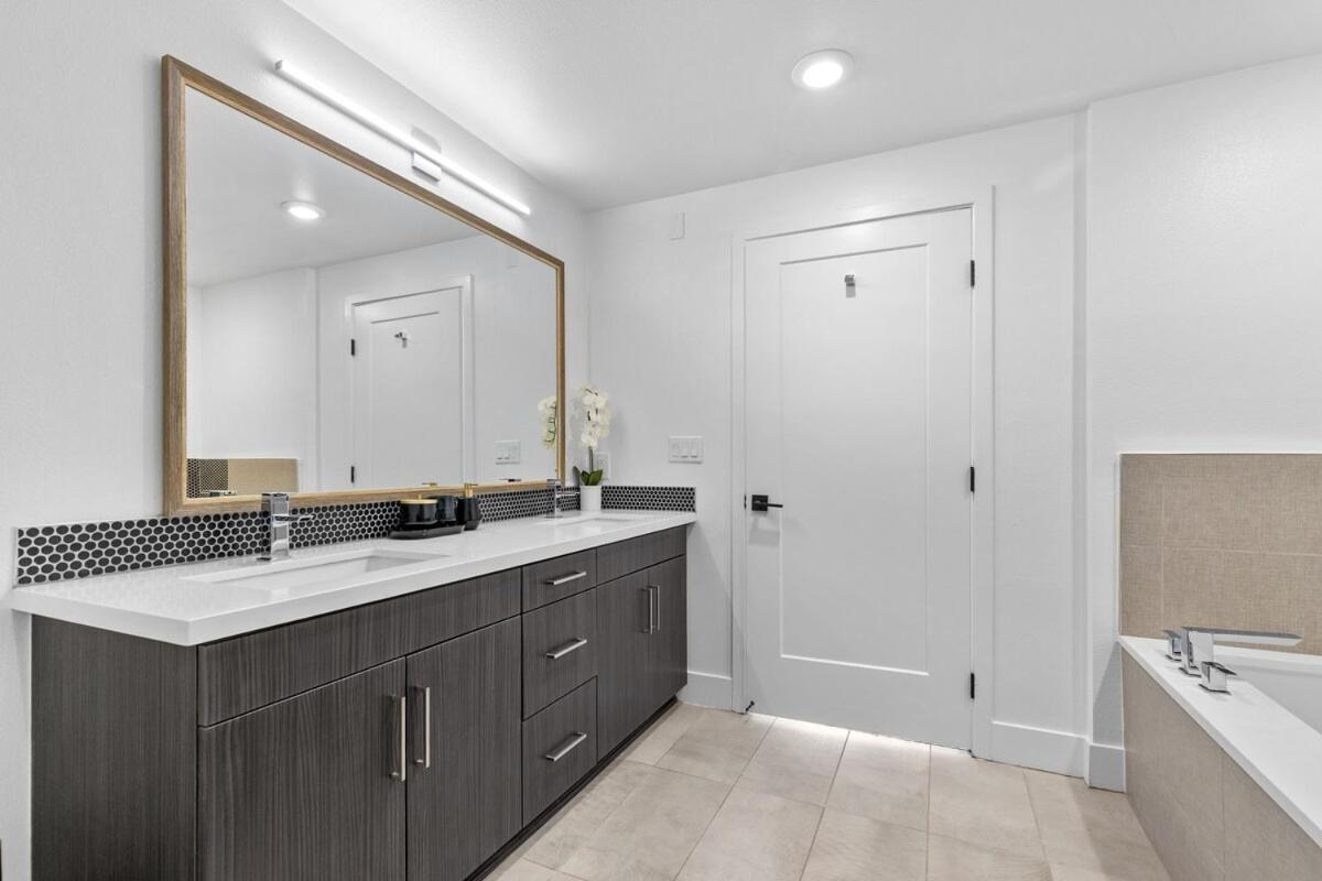 Amethyst Sky Loft - Elevated Two-Story Waterfront - 3