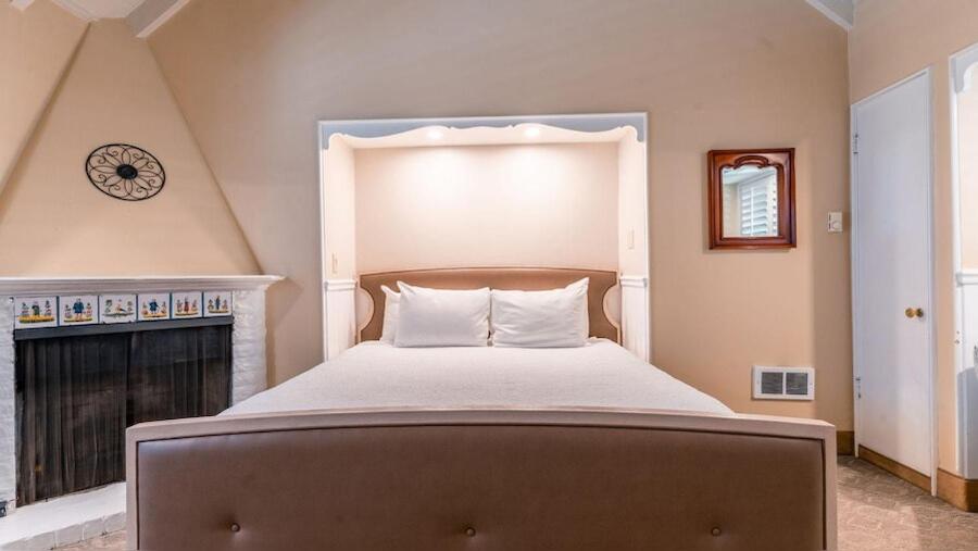 Normandy Inn — photo 18