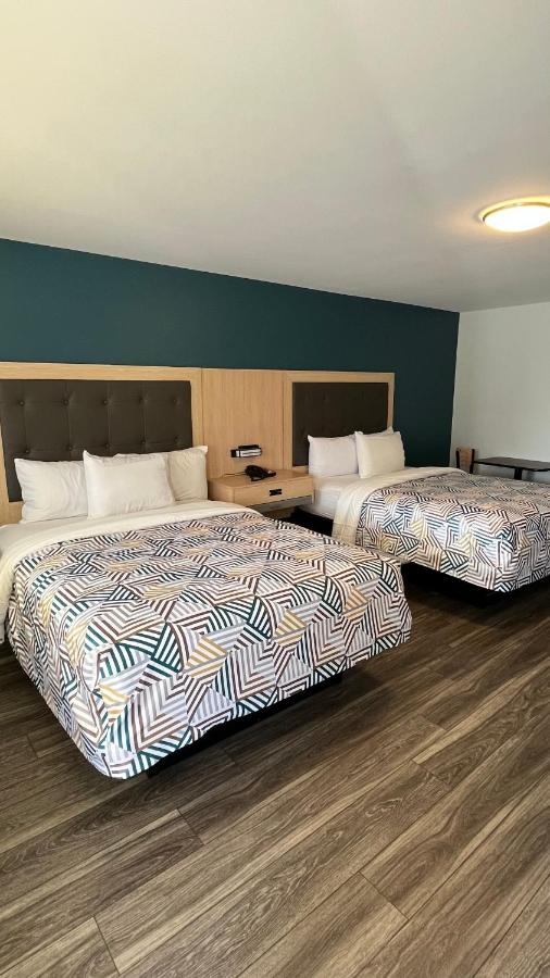 Colonade Motel — photo 24