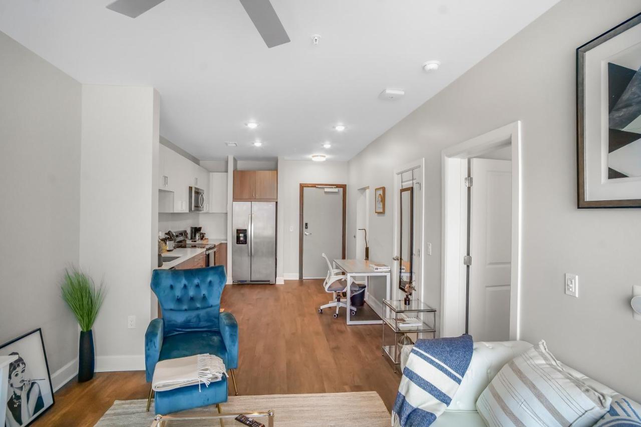 Monaco Suite Nashville w Pool Gym Parking - 5