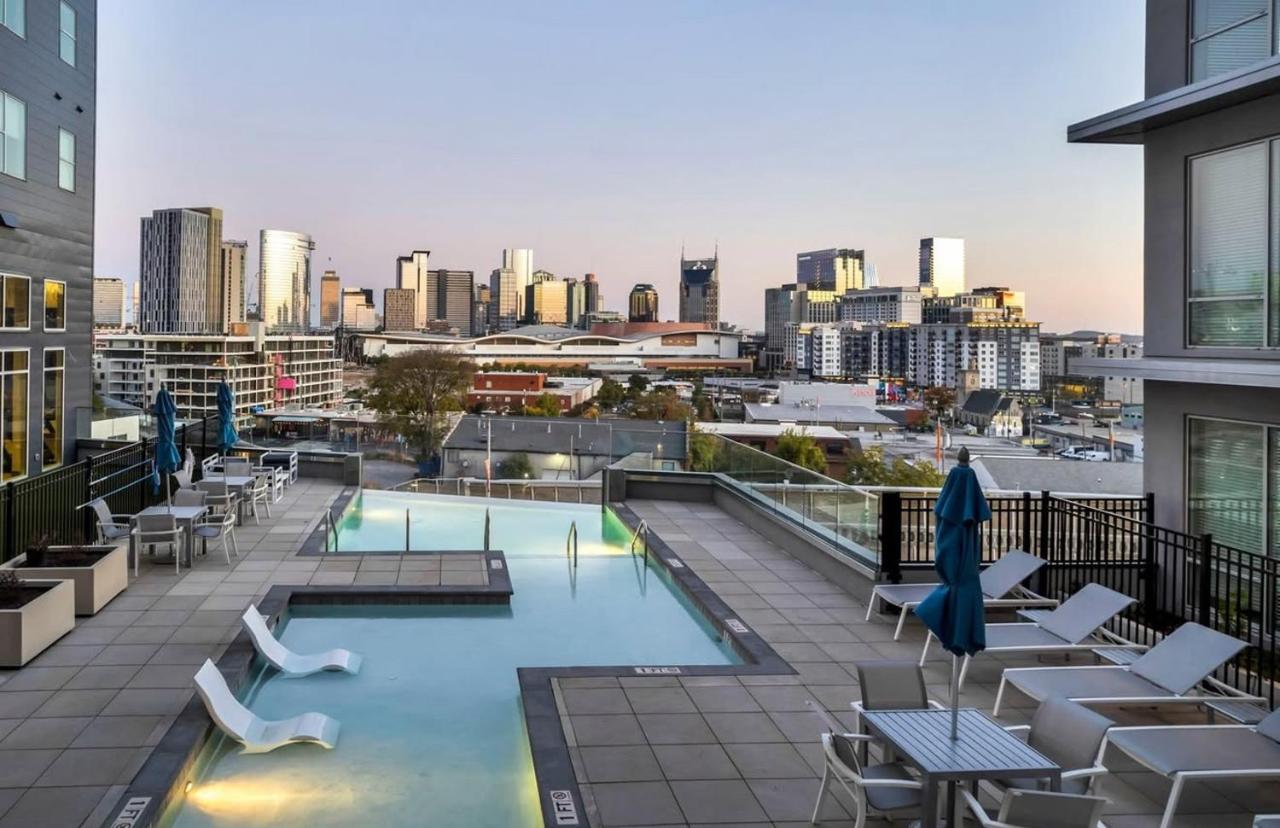Monaco Suite Nashville w Pool Gym Parking - 4