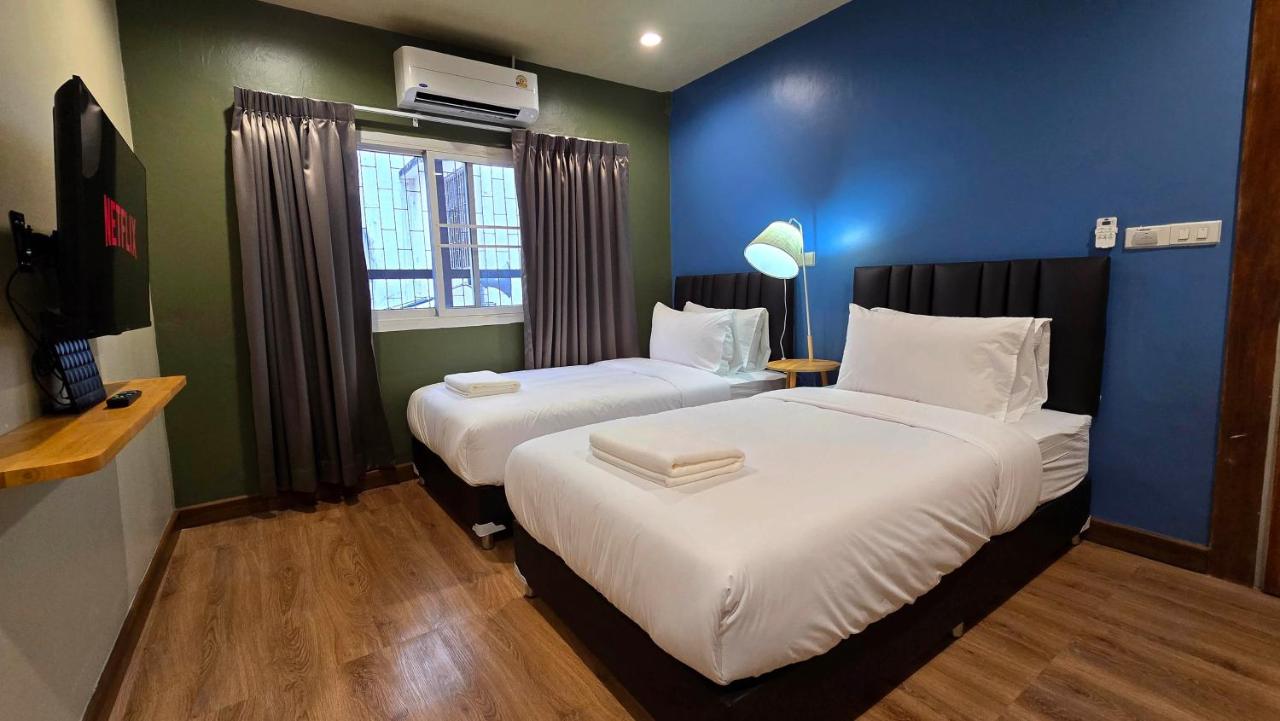 Postel Chinatown - 2