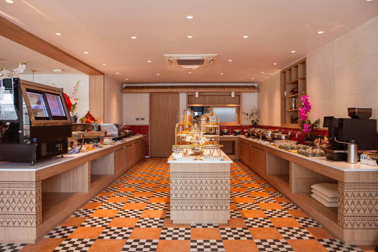 The Lantern Resorts Patong - 5