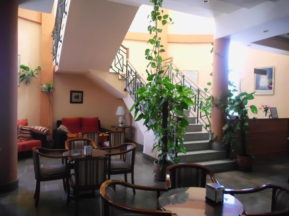 Escudo de Granada (Hotel), Puerto-López (Spain) Deals