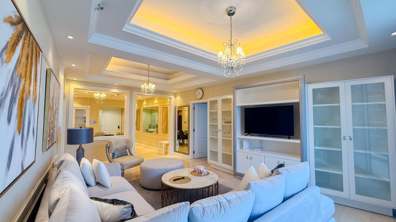 TRIDENT GRAND JBR I BEACHFRONT 2-Bedroom Apartment I Beautiful Palm and Ocean Views I Amazing Balcony Space - 4