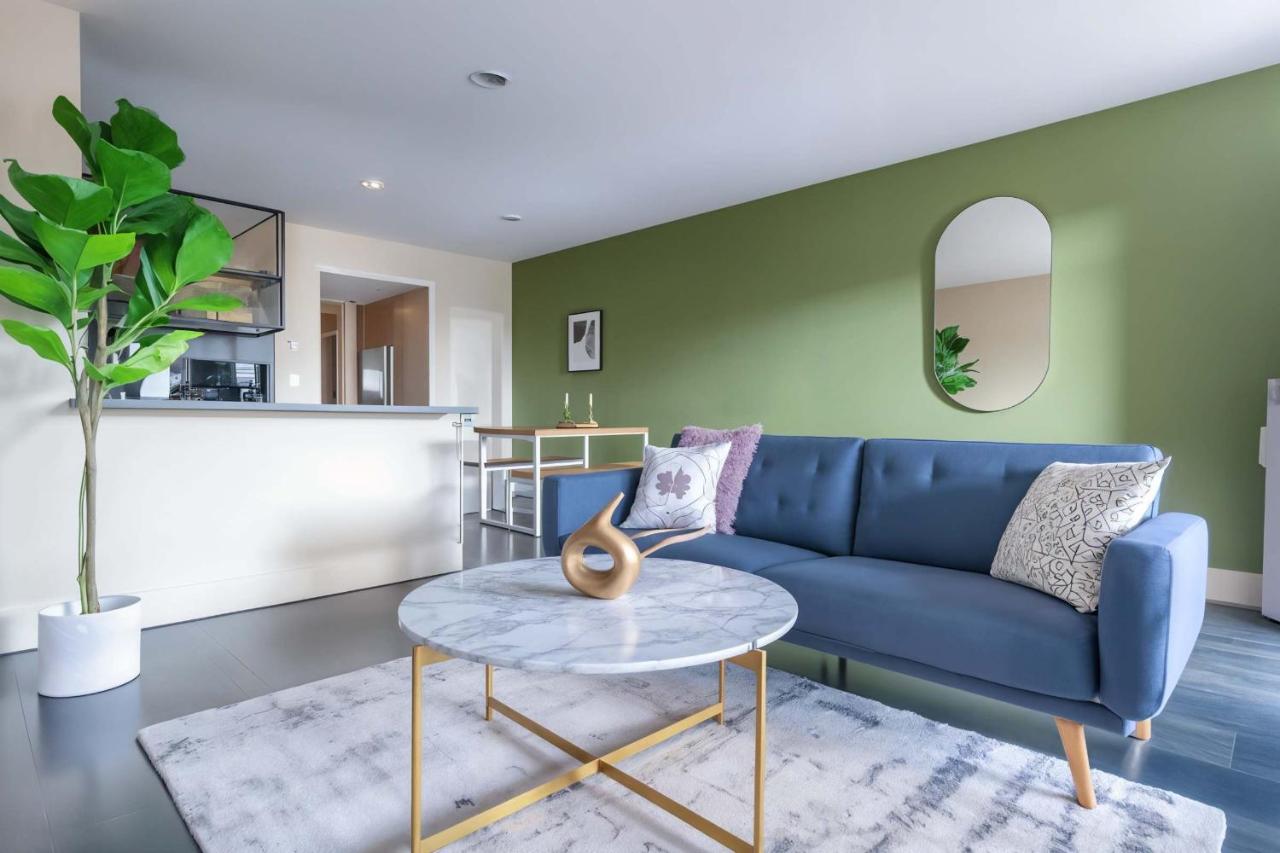 Boulevard Stays Relaxed 1BR King Suite Near Downtown Pool & Gym Access - 2