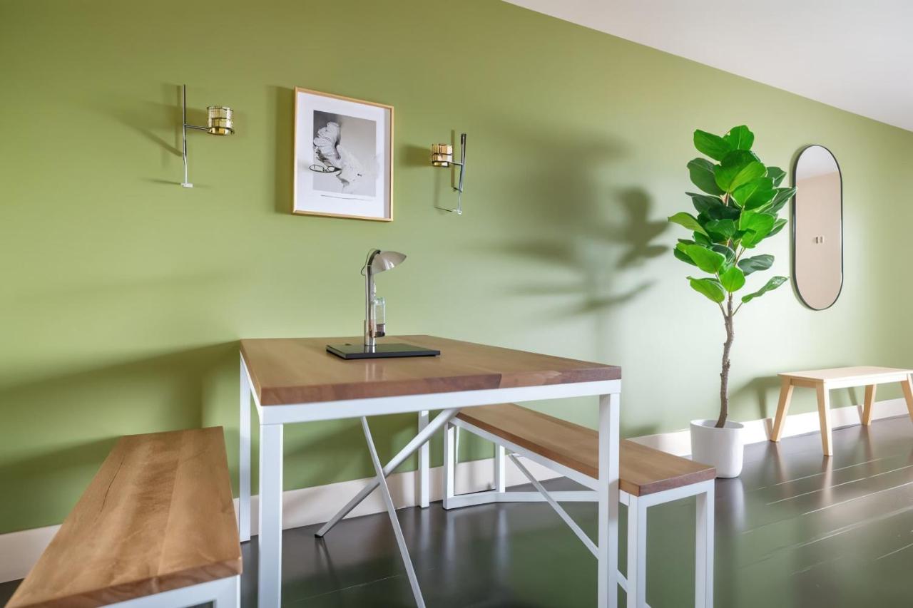 Boulevard Stays Relaxed 1BR King Suite Near Downtown Pool & Gym Access - 5