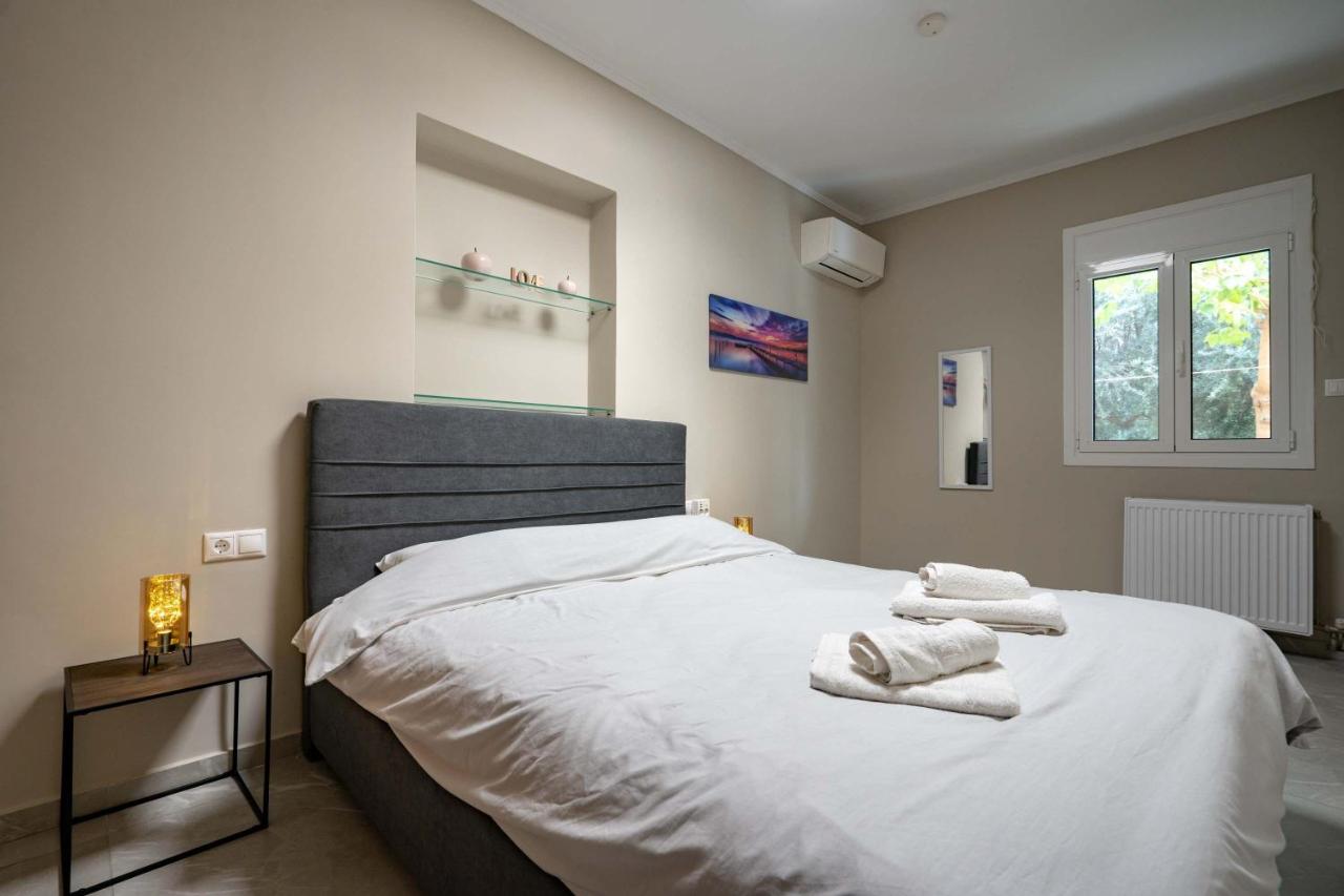 Peristeri Luxury Retreat - 2