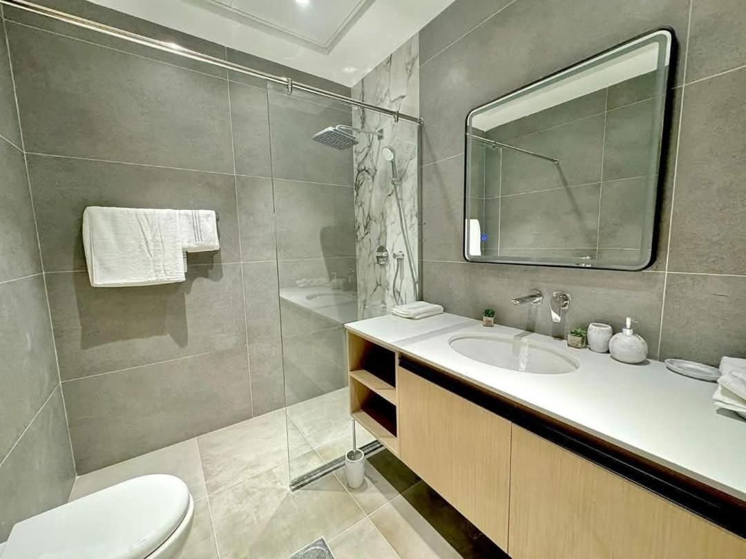 Sea View Apartments Marina with Party Hall - 3