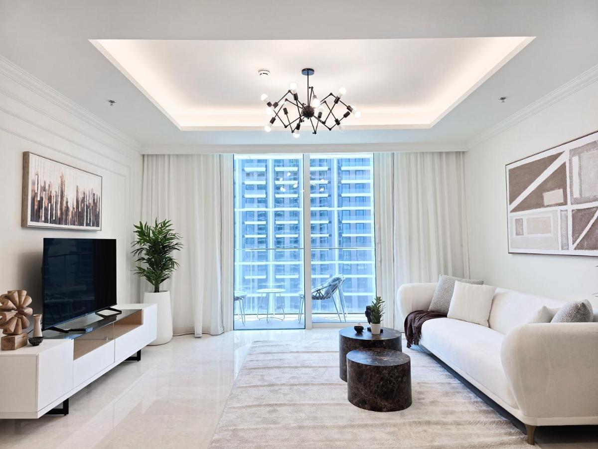 Luxury Sea View Palace Beach Residence by Emaar