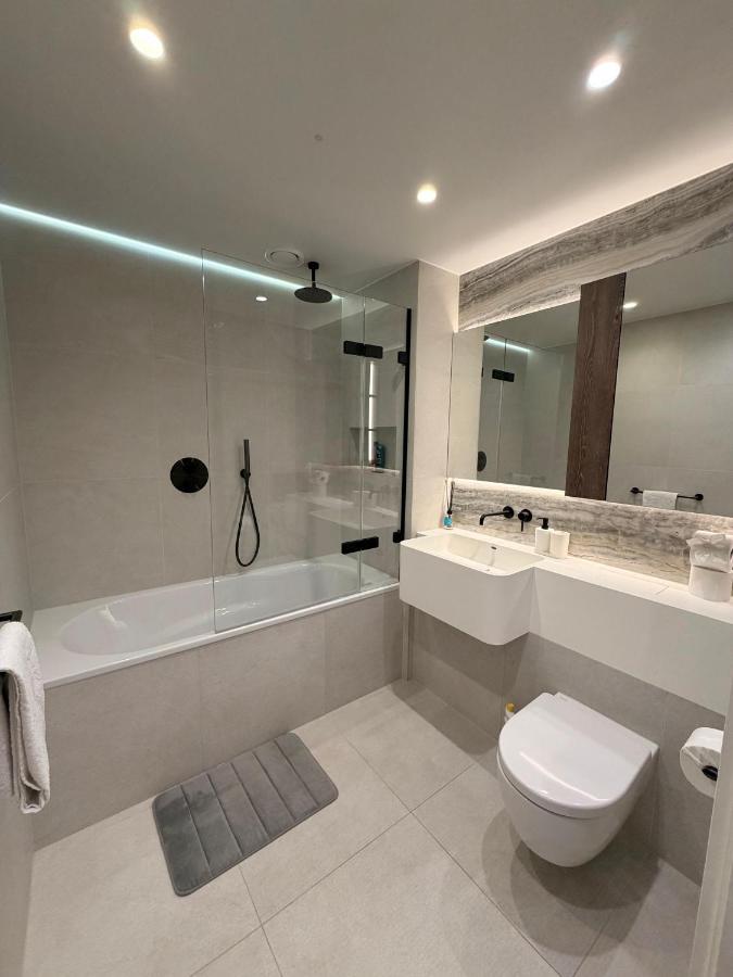 Cozy and Luxury Two Bedroom in Chelsea - 3