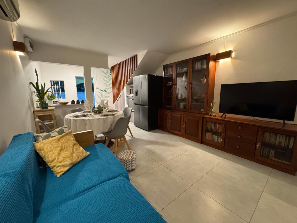 Martello Duplex - 1 Min Walk to La Preneuse blue Sea - 5