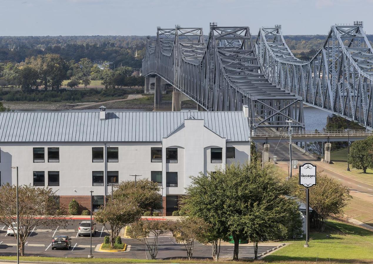 The Bridges Hotel — photo 10