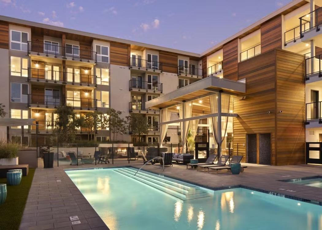 Amethyst Sky Loft - Elevated Two-Story Waterfront - 4