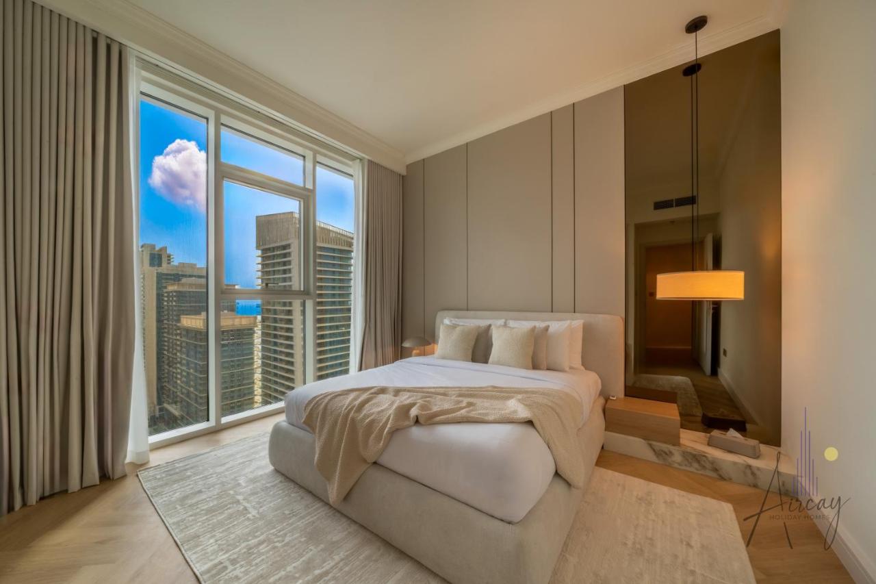 Elite Beachfront Living Stylish High-Floor 1BR - 2