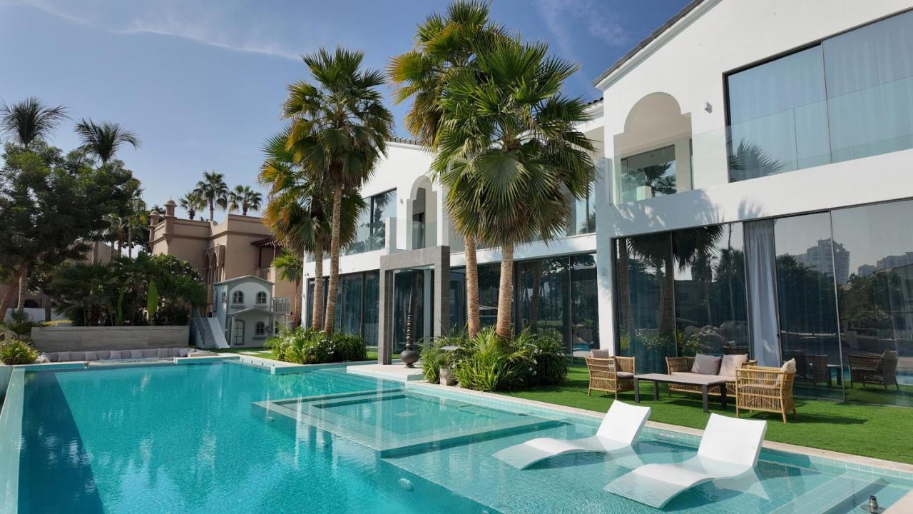 World Class 6 BDR Villa In Signature Palm - 4