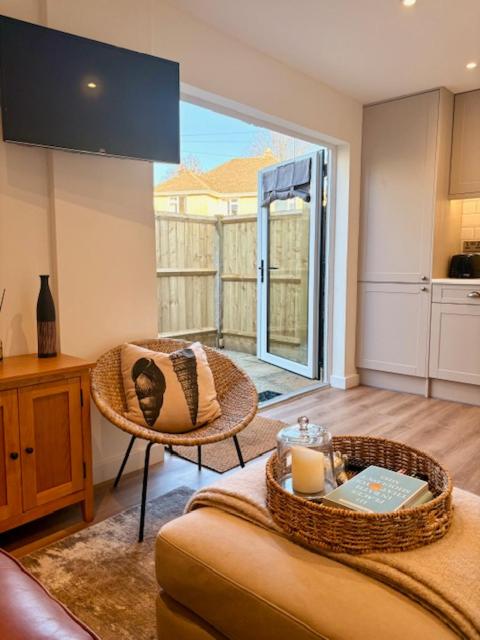 Tivoli Cottage minutes from RUH - Close to Centre - 2