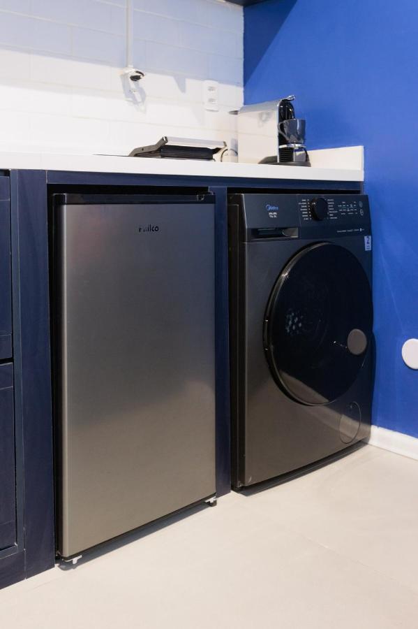 Copacabana Beachfront Cinema Design Apartment - 2