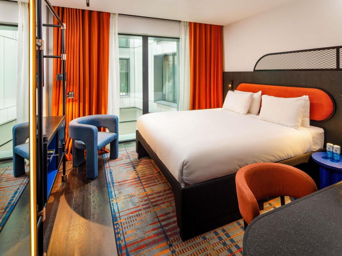 TRIBE Essential Room - Atrium