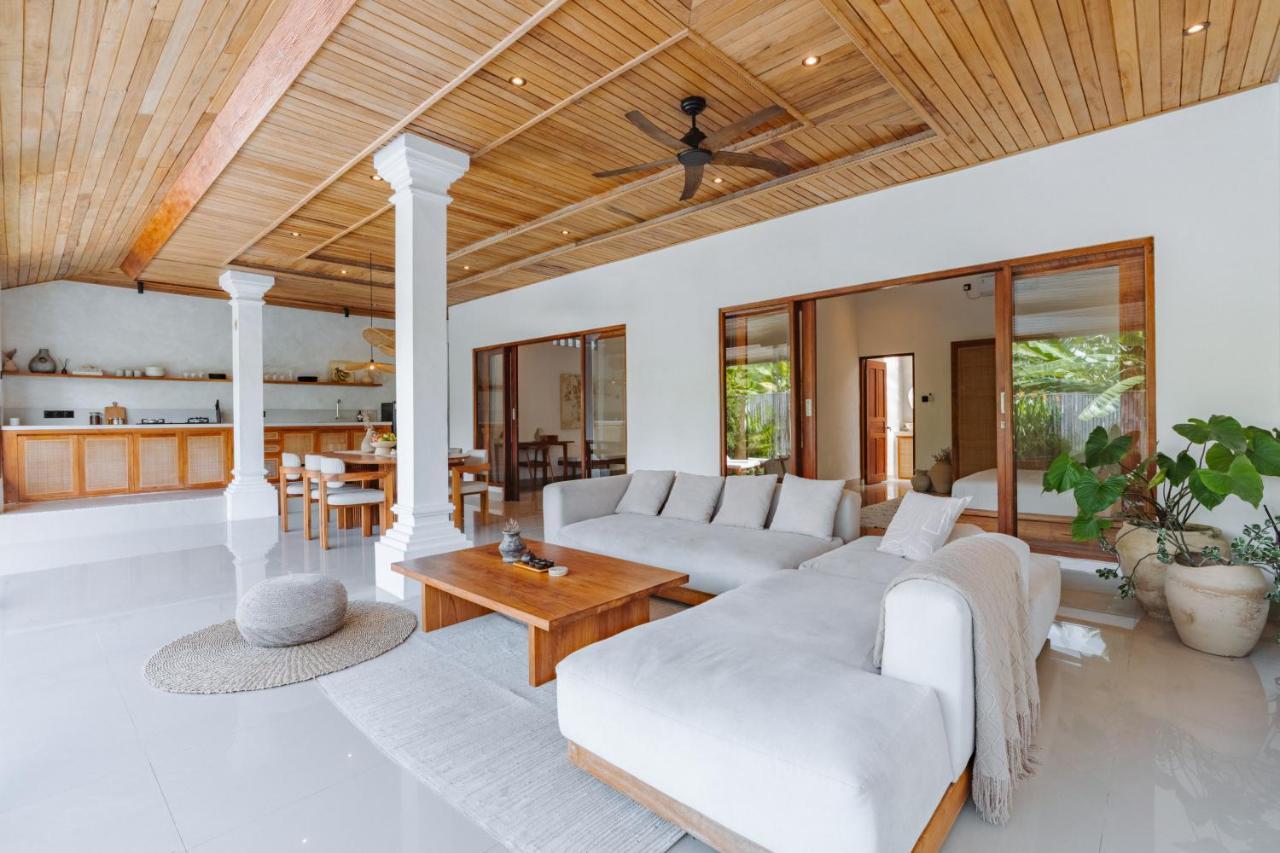Villa Louna Maiya Canggu - 2
