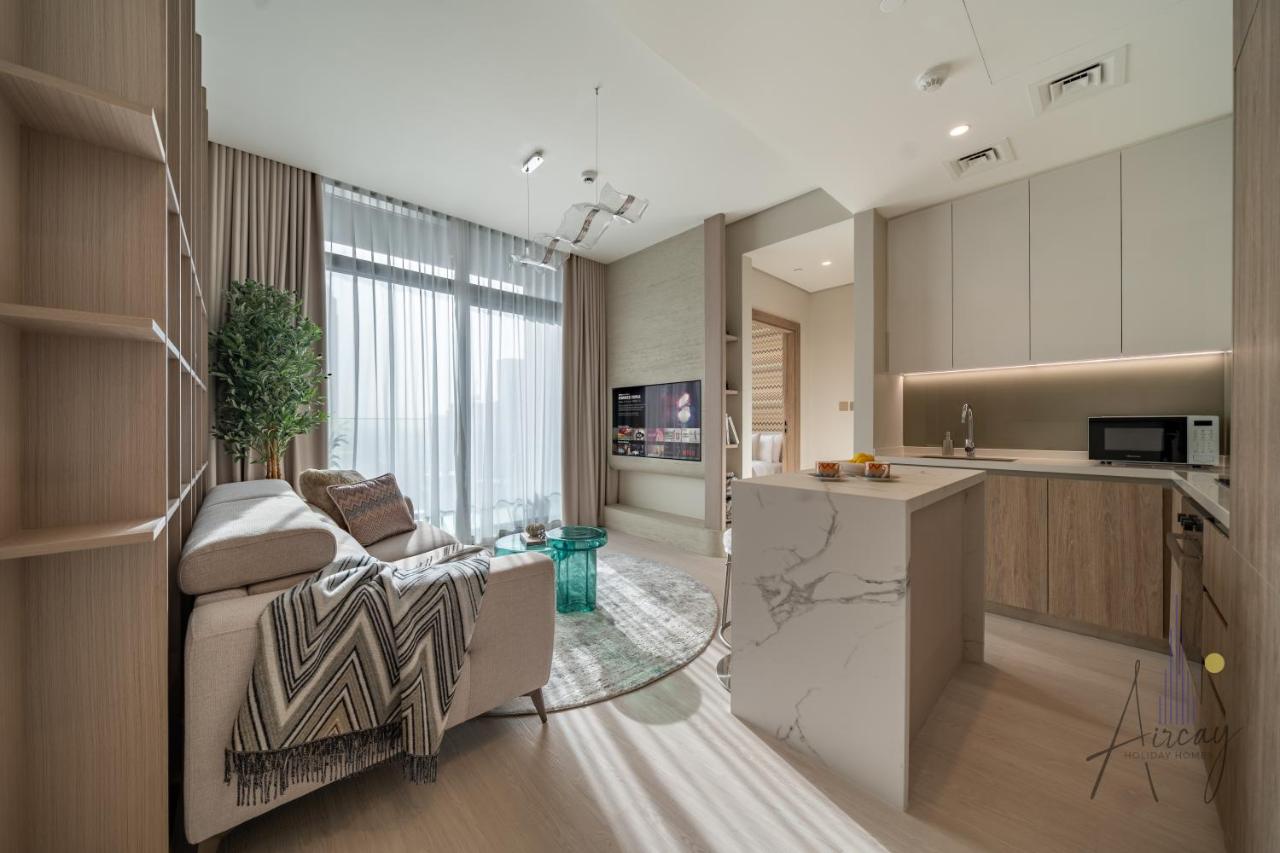 Luxe Missoni-Inspired 1BR Sky-High Living - 4