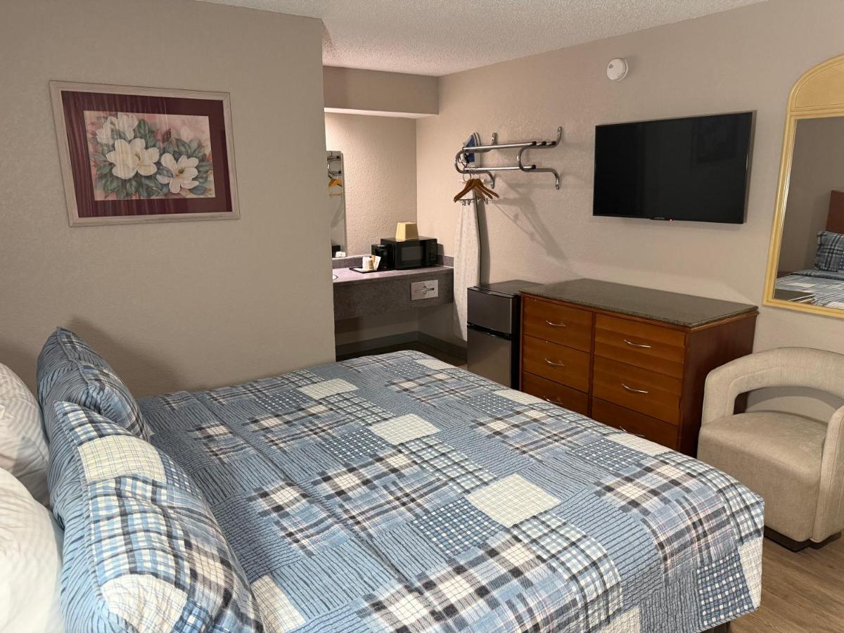 Colonial Inn — photo 20