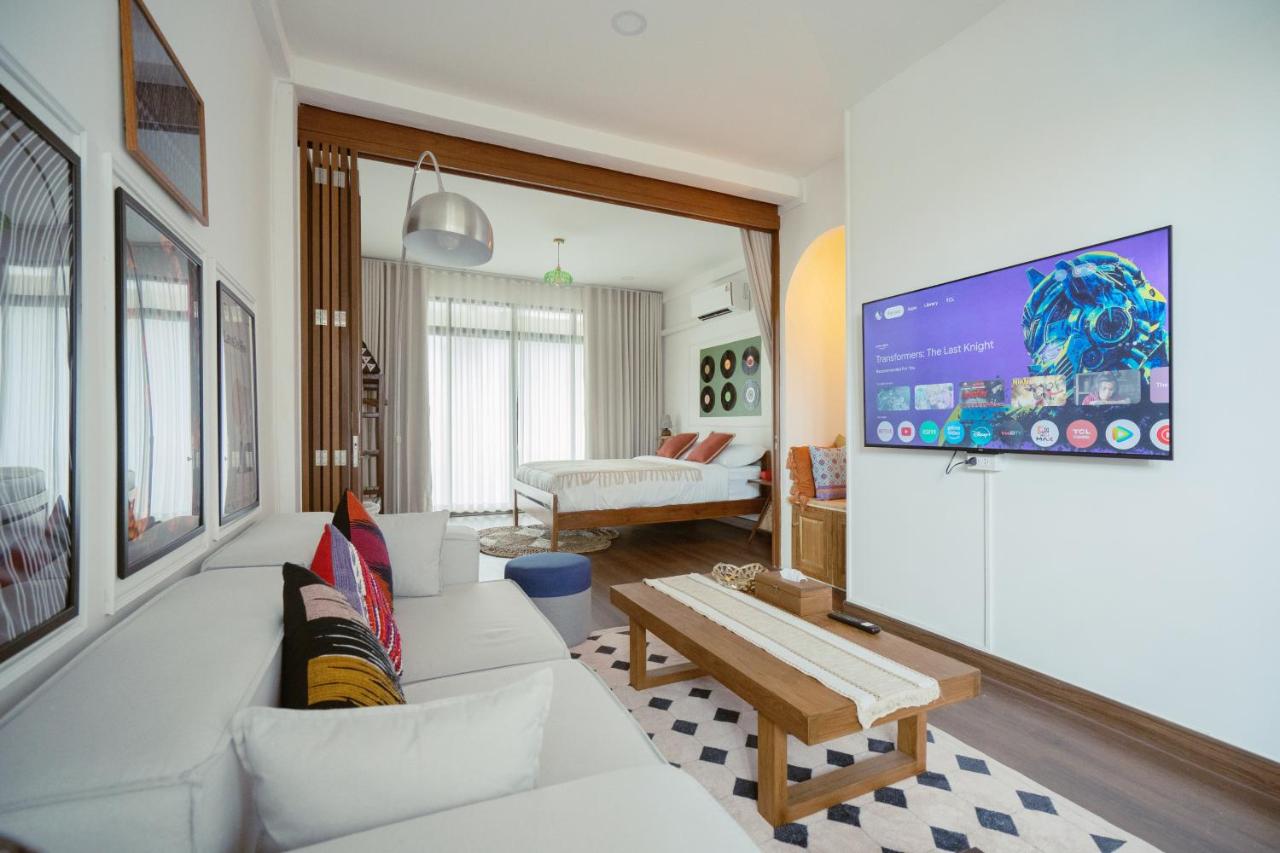 Via Baan Sathorn, City-Center Apartment With Private Rooftop Near BTS - 5