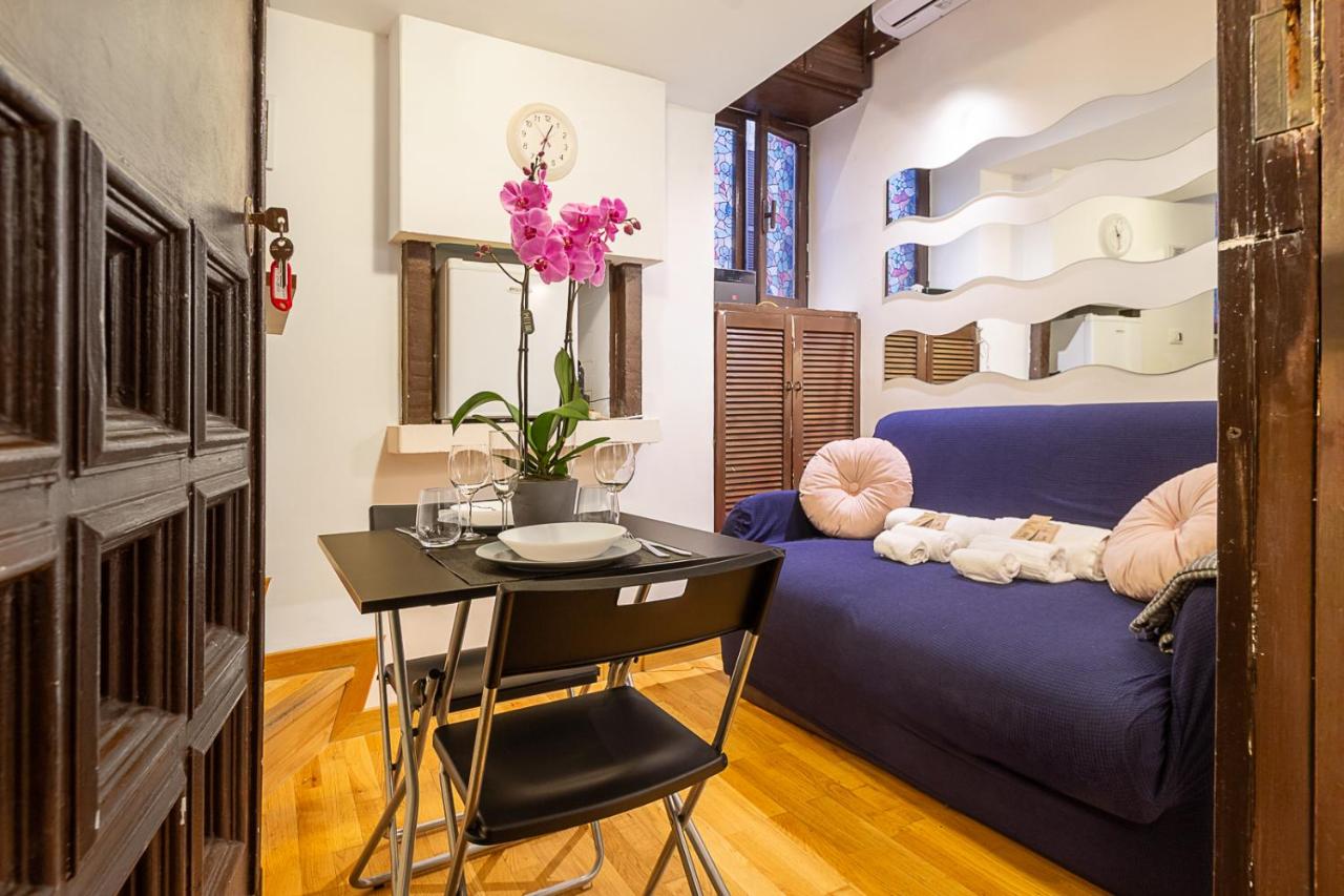 Piazza Navona Suite Apartment - 2