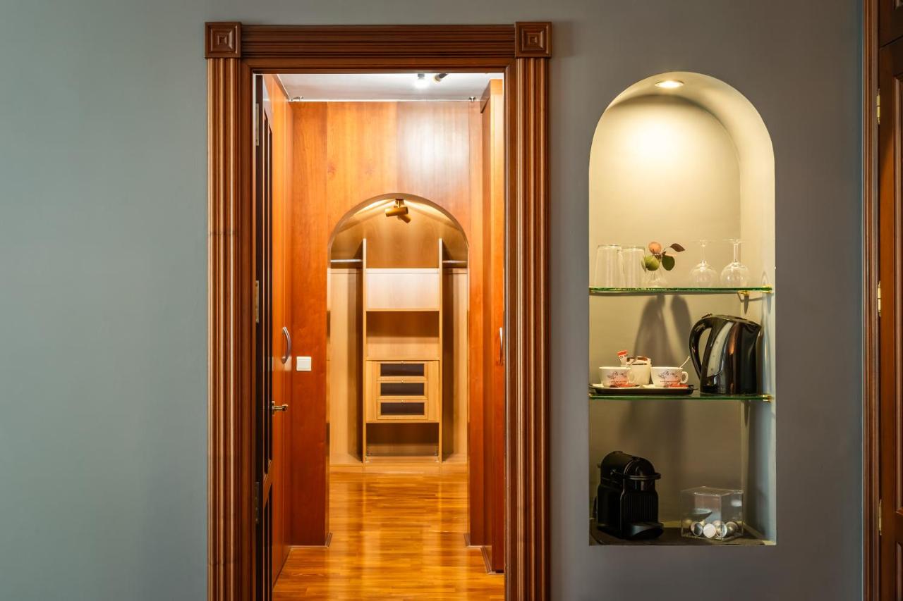 BYPILLOW Villa Lorena Adults Recommended - 3