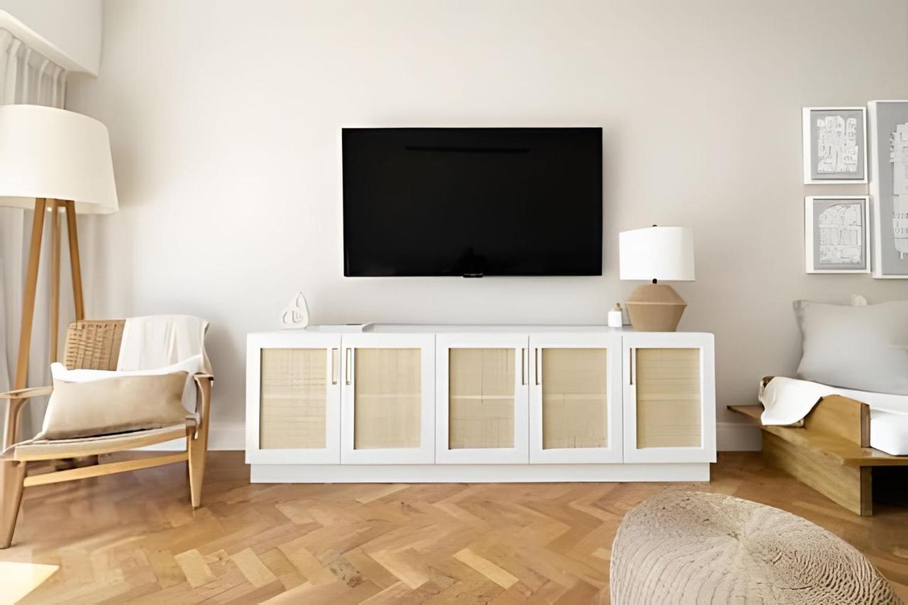 Confort y estilo en un espacioso departamento - 5