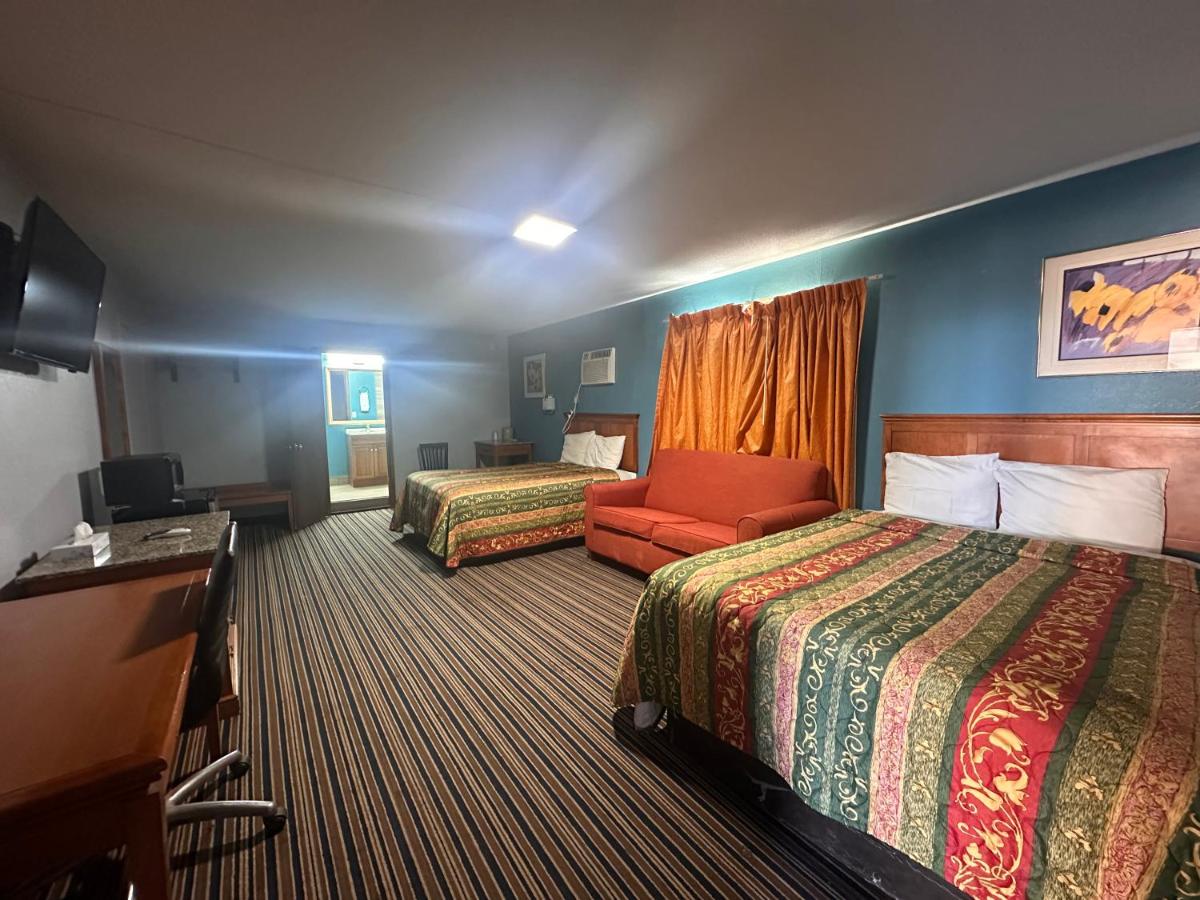Executive Inn — photo 24
