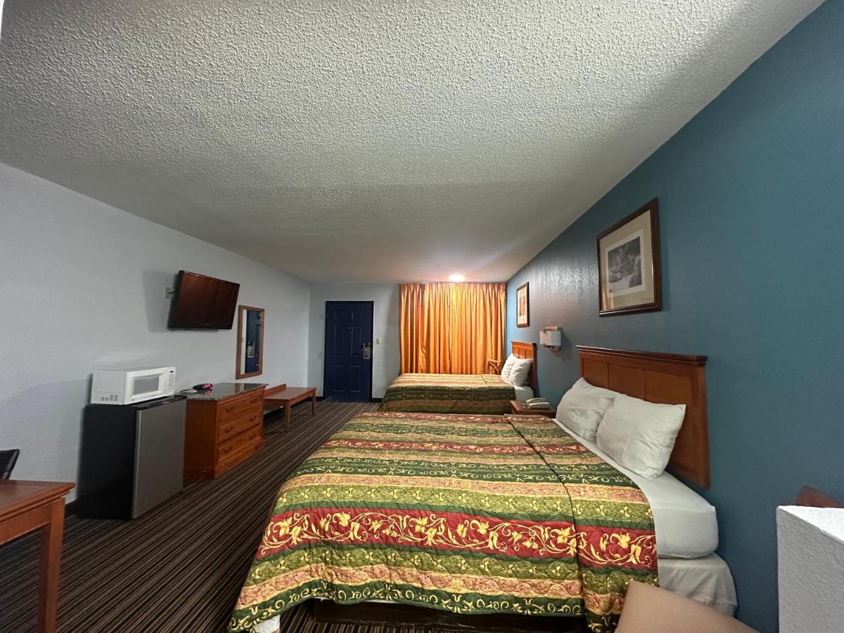 Executive Inn — photo 16