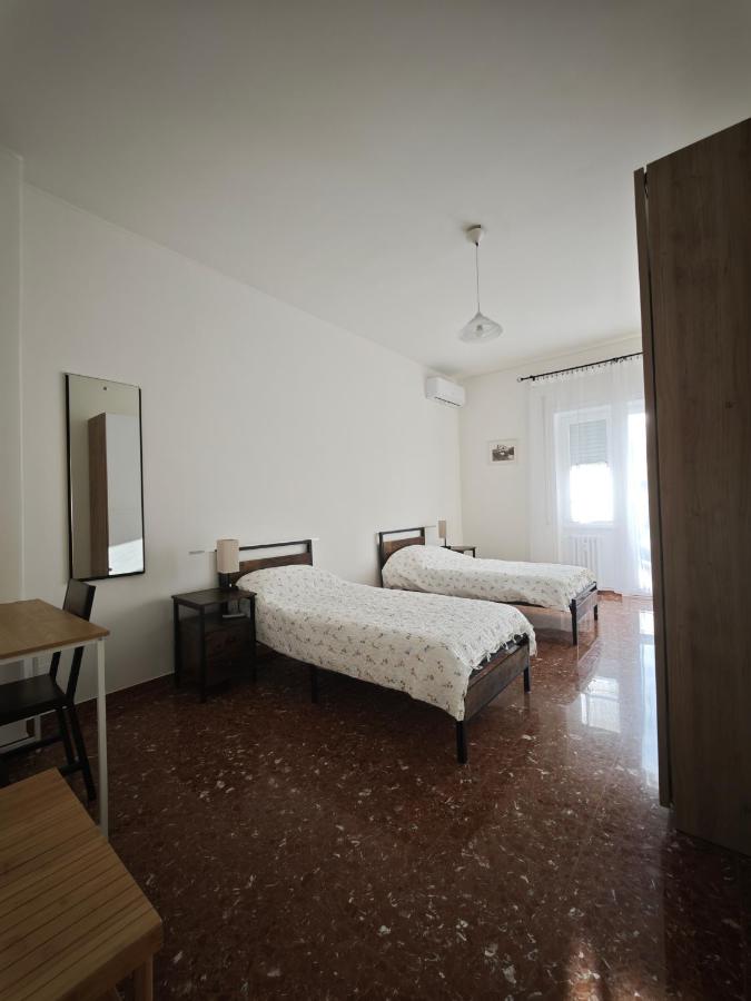 Large Apartment in Garbatella Near the Center of Rome - 2