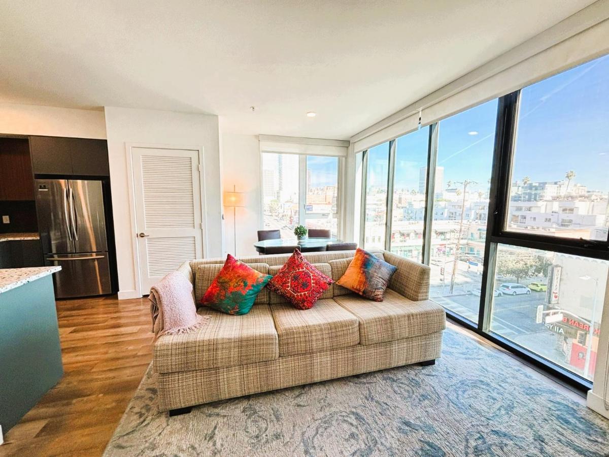 Boutique KTown Stays With Breathtaking Rooftop Views - 5