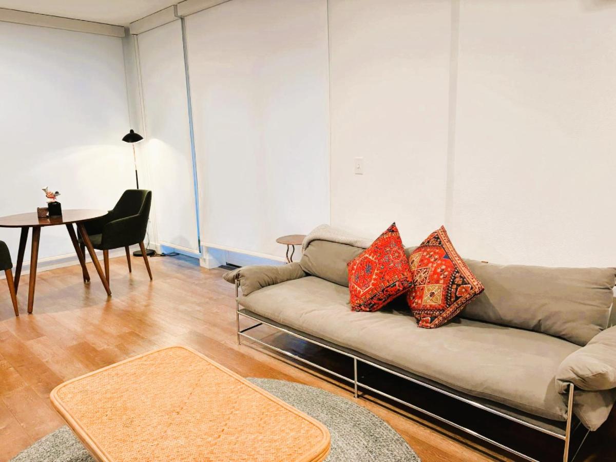 Boutique KTown Stays With Breathtaking Rooftop Views - 3