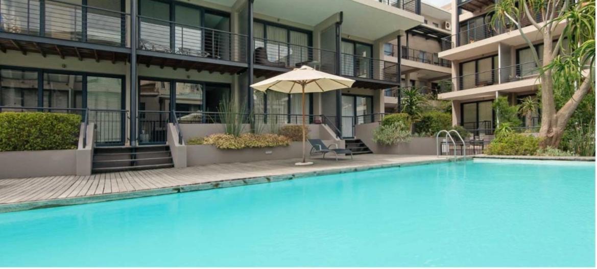 Historic Mutual Heights CBD Loft w Pool & Gym - 4