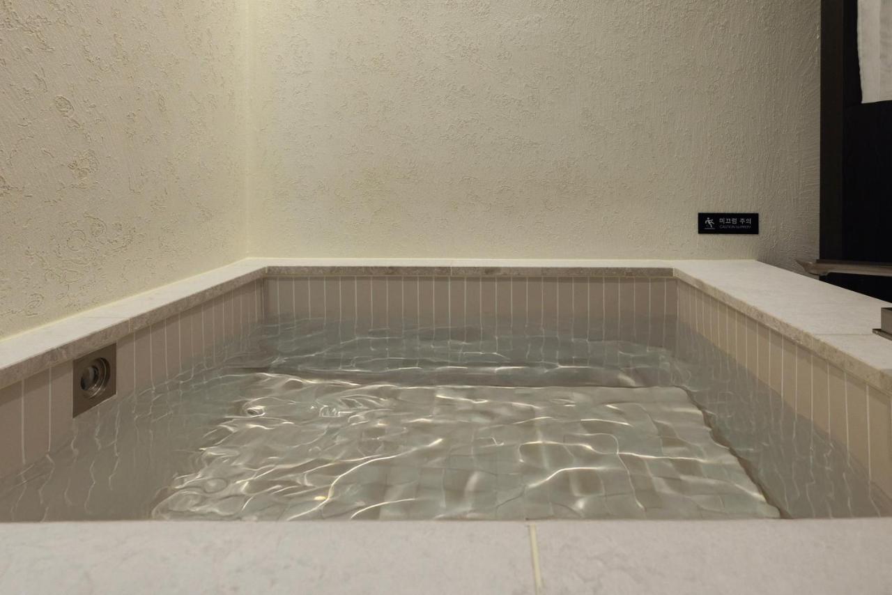 Stay Passport Sapporo Ryokan Seoul Hongdae for Foreigner Only - 5