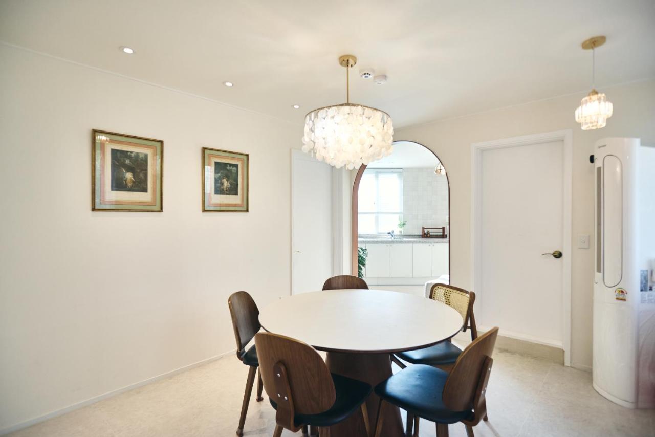 Mapo Ara Stay! 홍대 숙소!지하철 단1분! 3층 단독!