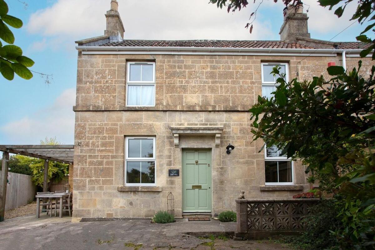Charming Family Cottage in Bath w/ Parking