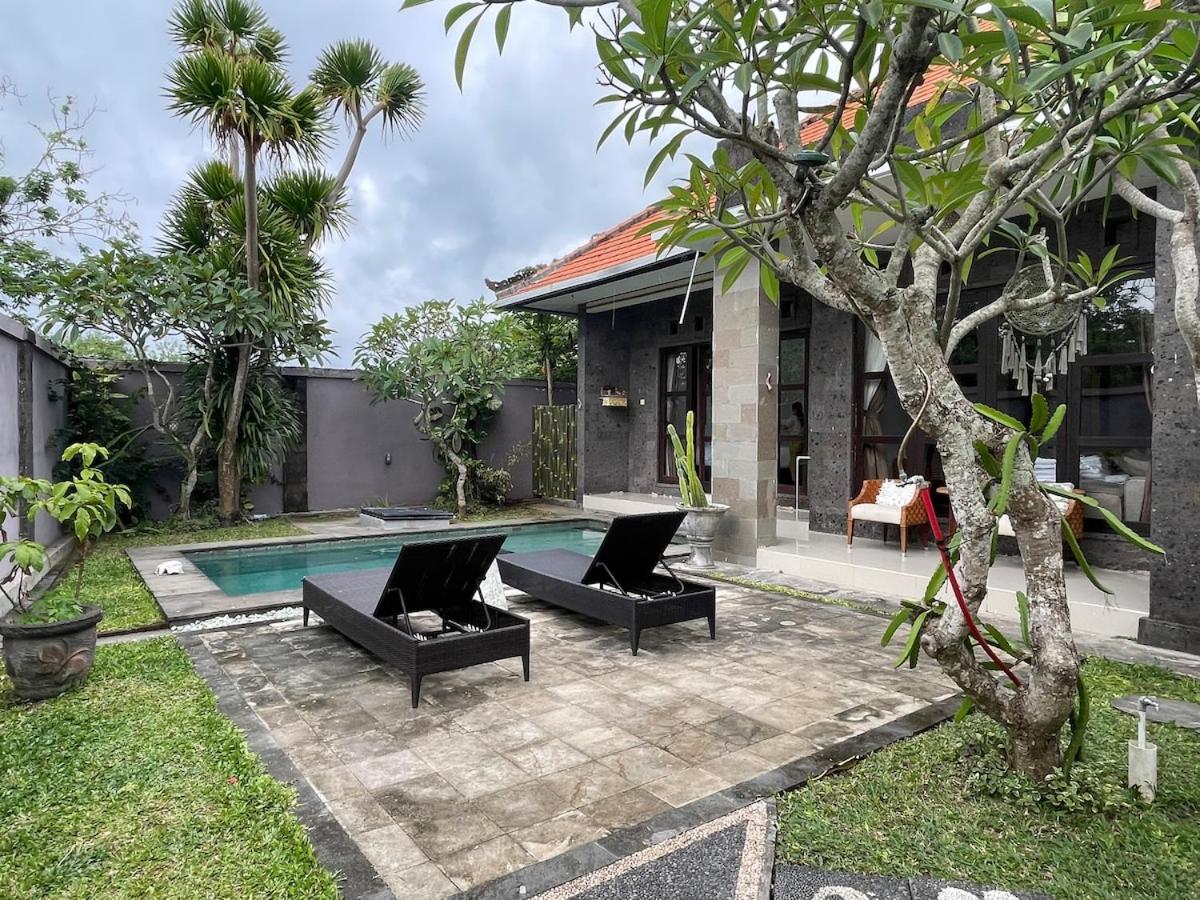 Spacious House with Private Pool and Garden - 4