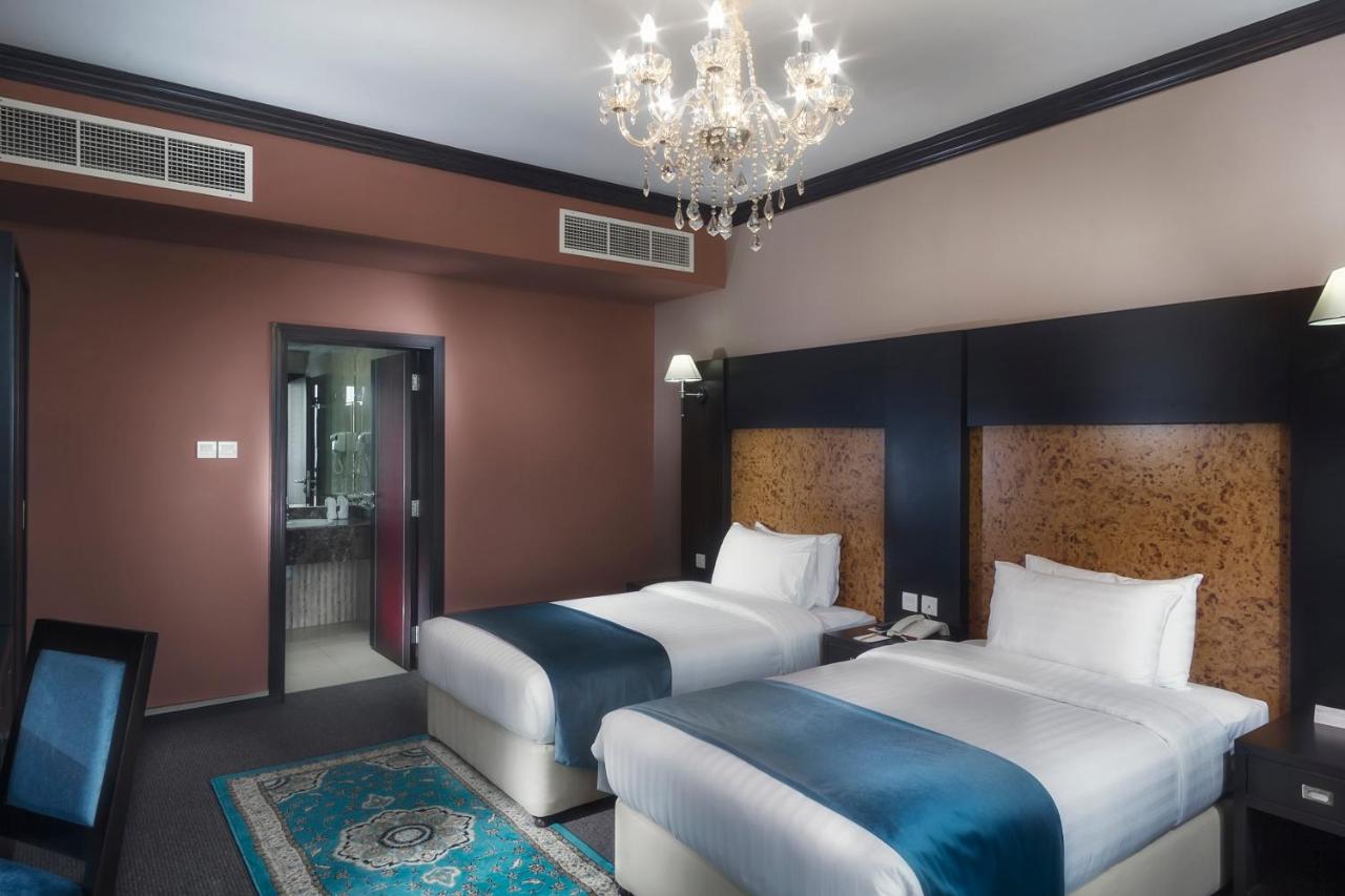 Royal Phoenicia Hotel photo