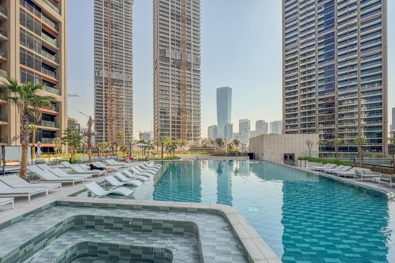 Elevated 2 Bedroom with Khalifa view in Peninsula - 4