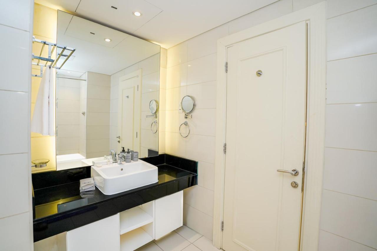 Escape24 Cozy Studio at Capital Bay near Burj Khalifa - 3