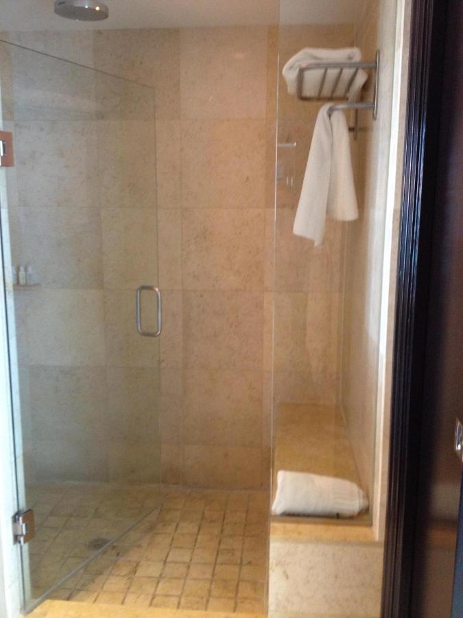 Apartment at De Soleil Hotel on Ocean Drive - 2