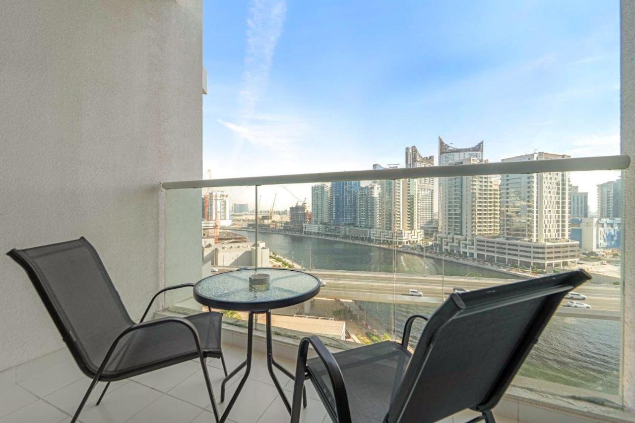 ALiving Elegant Studio with Balcony I Canal View I DAMAC Maison Prive- 706B - 5