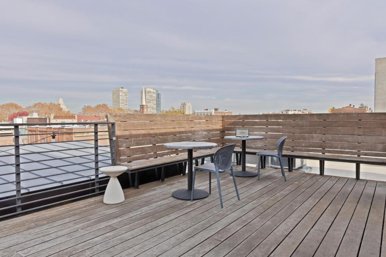 Sosuite at The Queen - Queen Village — photo 10