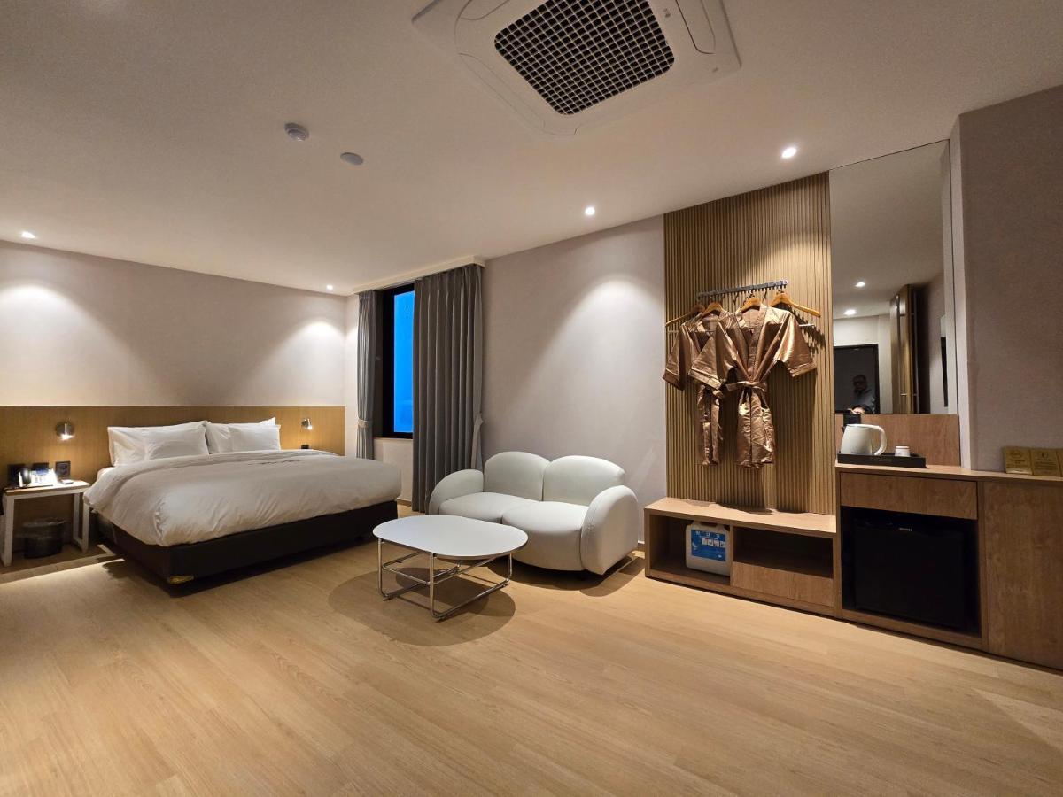 Tria Business & Boutique Hotel - 5