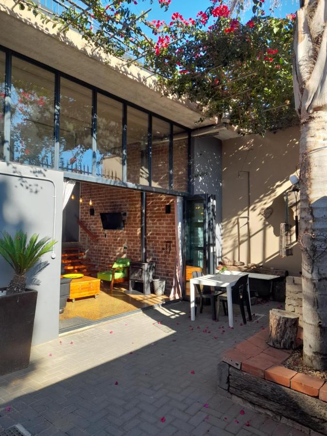 The Regiment Self Catering Accommodation has 3 x 4 sleeper units - 5