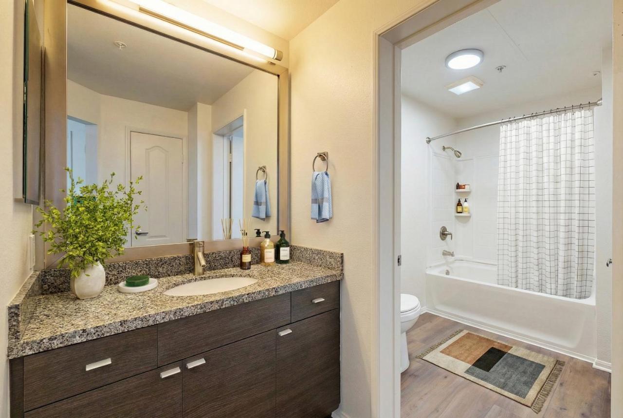 Marina Del Rey Apartment with Resort Amenities - Short Distance To Venice Beach - 3