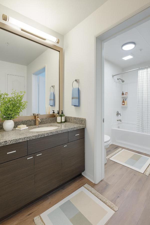 Marina Del Rey 2BR & 1BR Getaway - Gym - Pool - Sauna - Near Marina - Venice Beach - 3